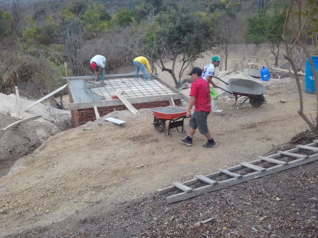 Concrete top on septic tank